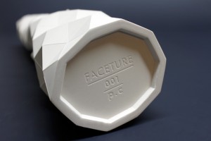 32_vase-base-detail-2