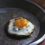 Baked-Eggs-in-Portobello-Mushroom-Cap